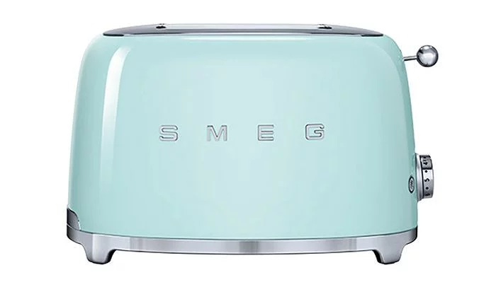 Popular Housewarming Gifts 2024: SMEG Toaster 2024